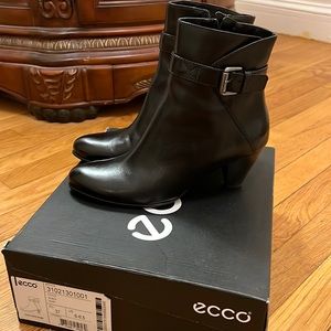 ECCO Black Ankle Boot US size 6/6.5